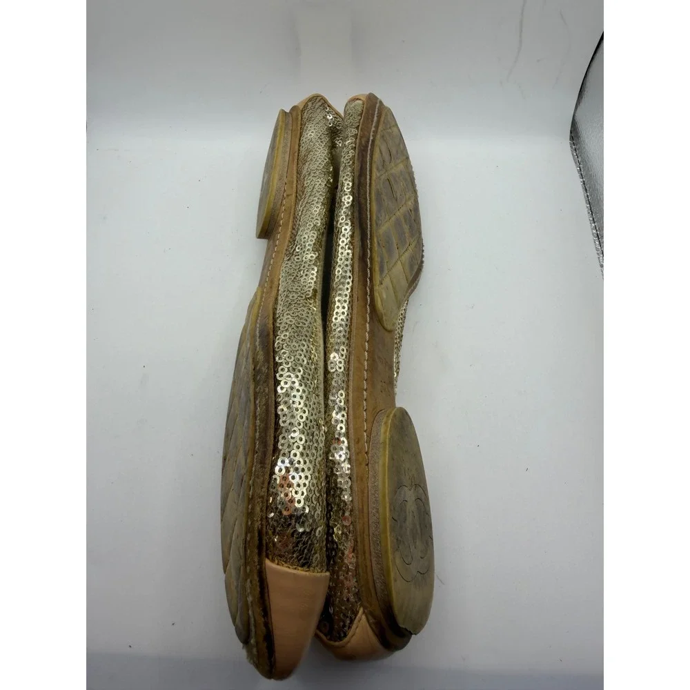 Chanel Gold Sequin Cap Toe Ballet Flats CC Logo Leather Trim Made in Italy 37.5
